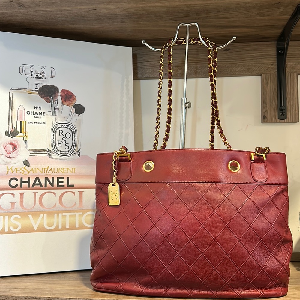 ❤️Chanel Quilted Leather Bow Bag ❤️ - Picture 1 of 17
